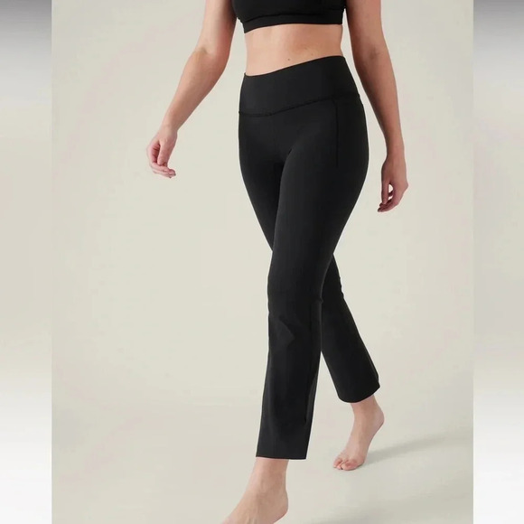 Athleta Transcend High Rise Straight Crop Leggings with Pockets in Black XS - Picture 1 of 10